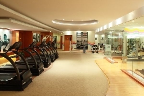Guxiang Hotel Shanghai (Former Howard Johnson Plaza Shanghai)